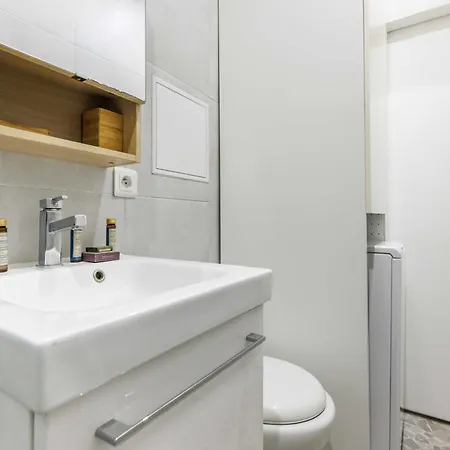 Charming Studio For Two People Jardin Du Luxembourg * Paris