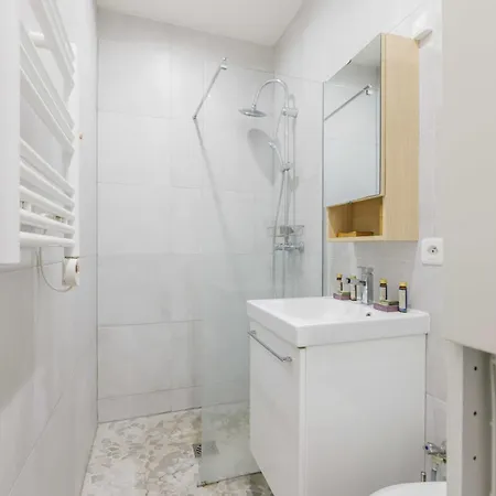 Apartment Charming Studio For Two People Jardin Du Luxembourg
